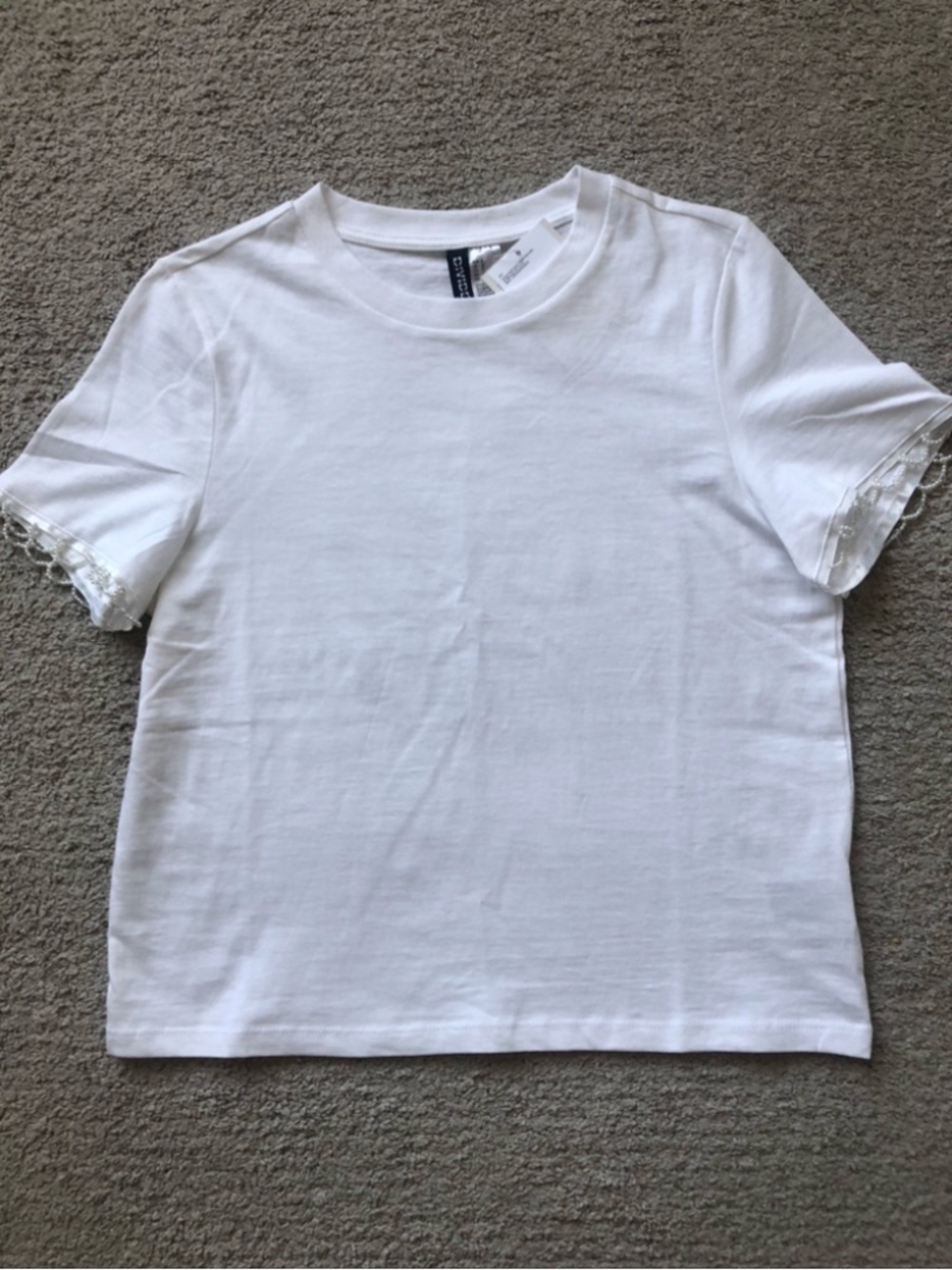 H&M Short Sleeve T Shirt.NWT.